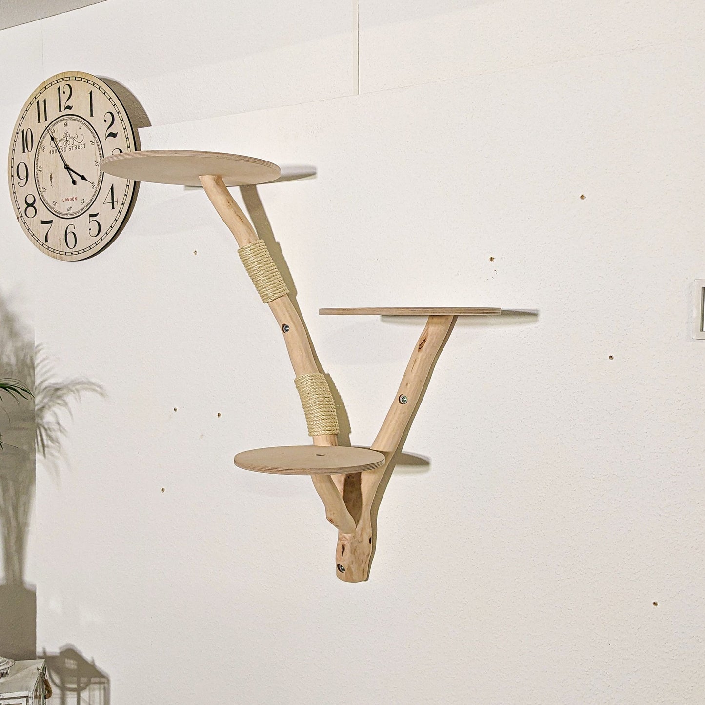 Wall-Mounted Natural Cat Tree 110 cm Length Cat Tree Natural Wood Design
