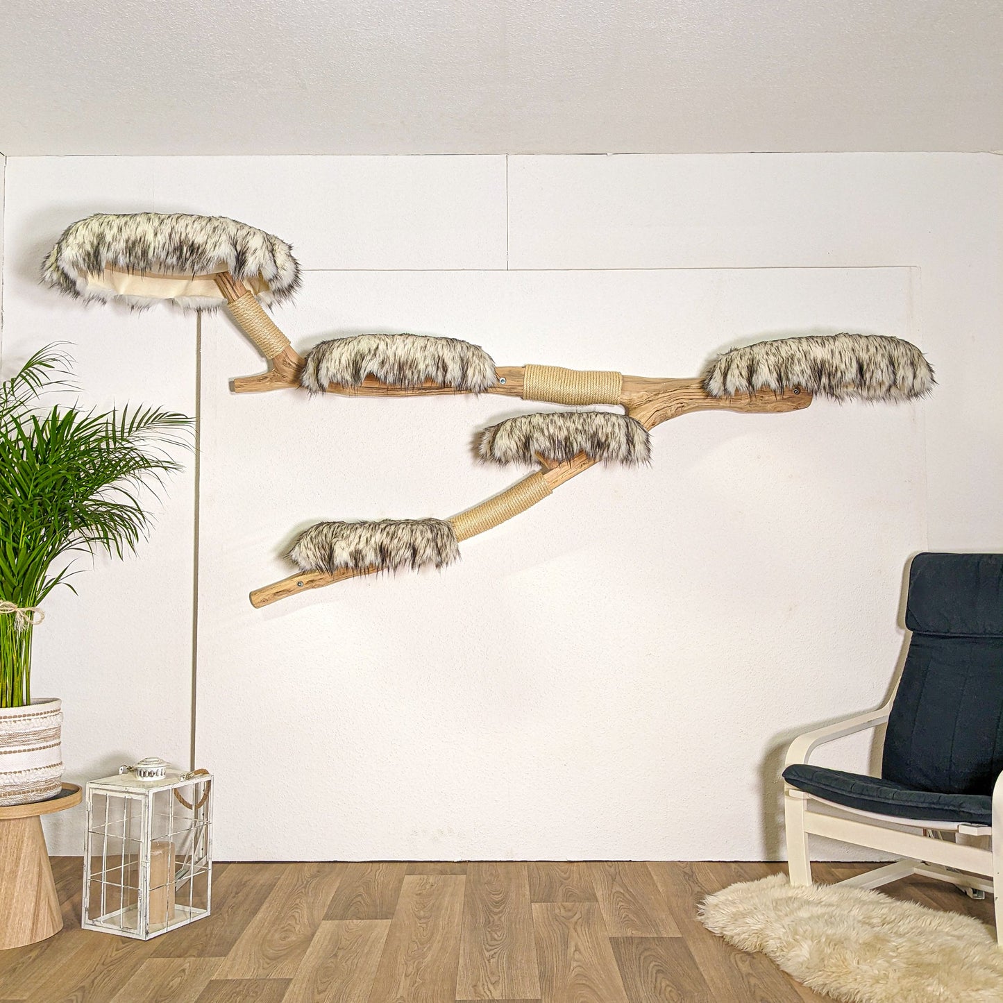 Wall-Mounted Natural Cat Tree 255 cm Length Cat Tree Natural Wood Design