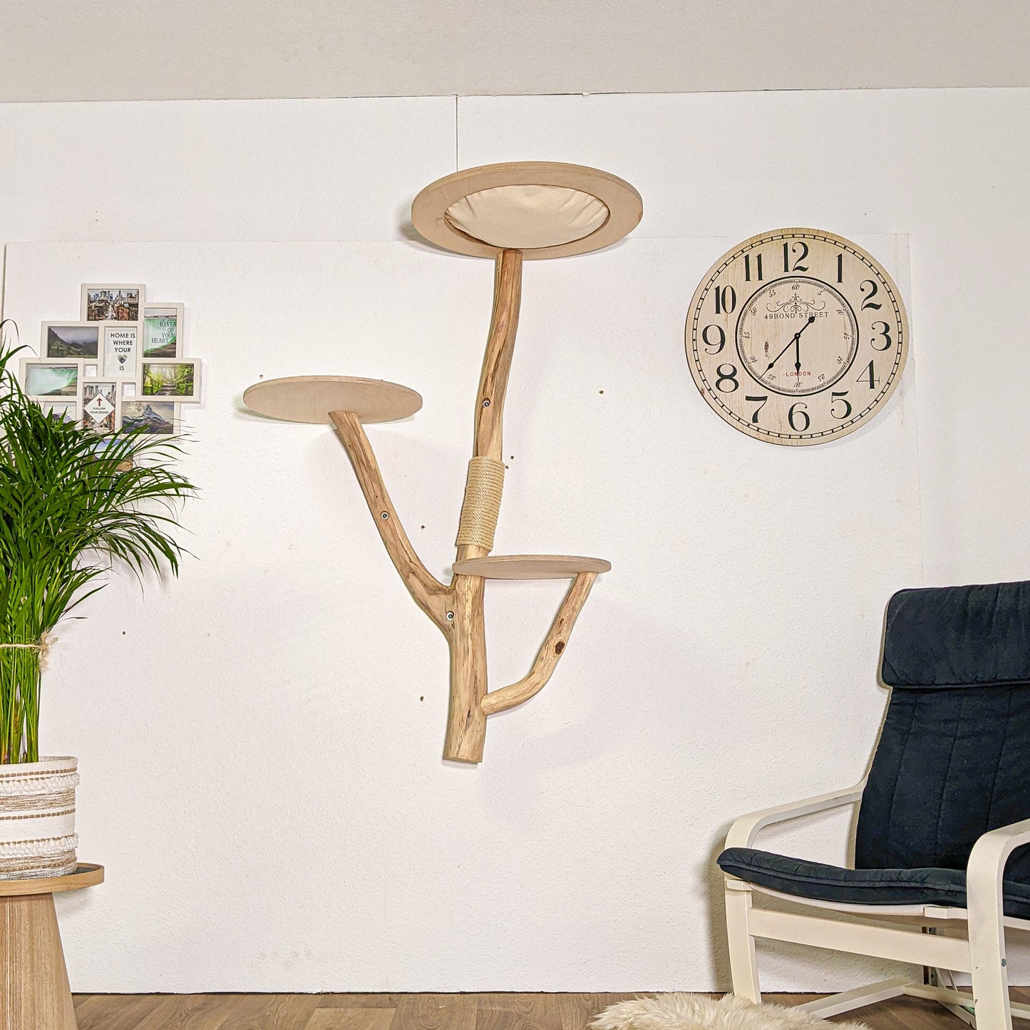 Wall-Mounted Natural Cat Tree 142 cm Height Cat Tree Natural Wood Design
