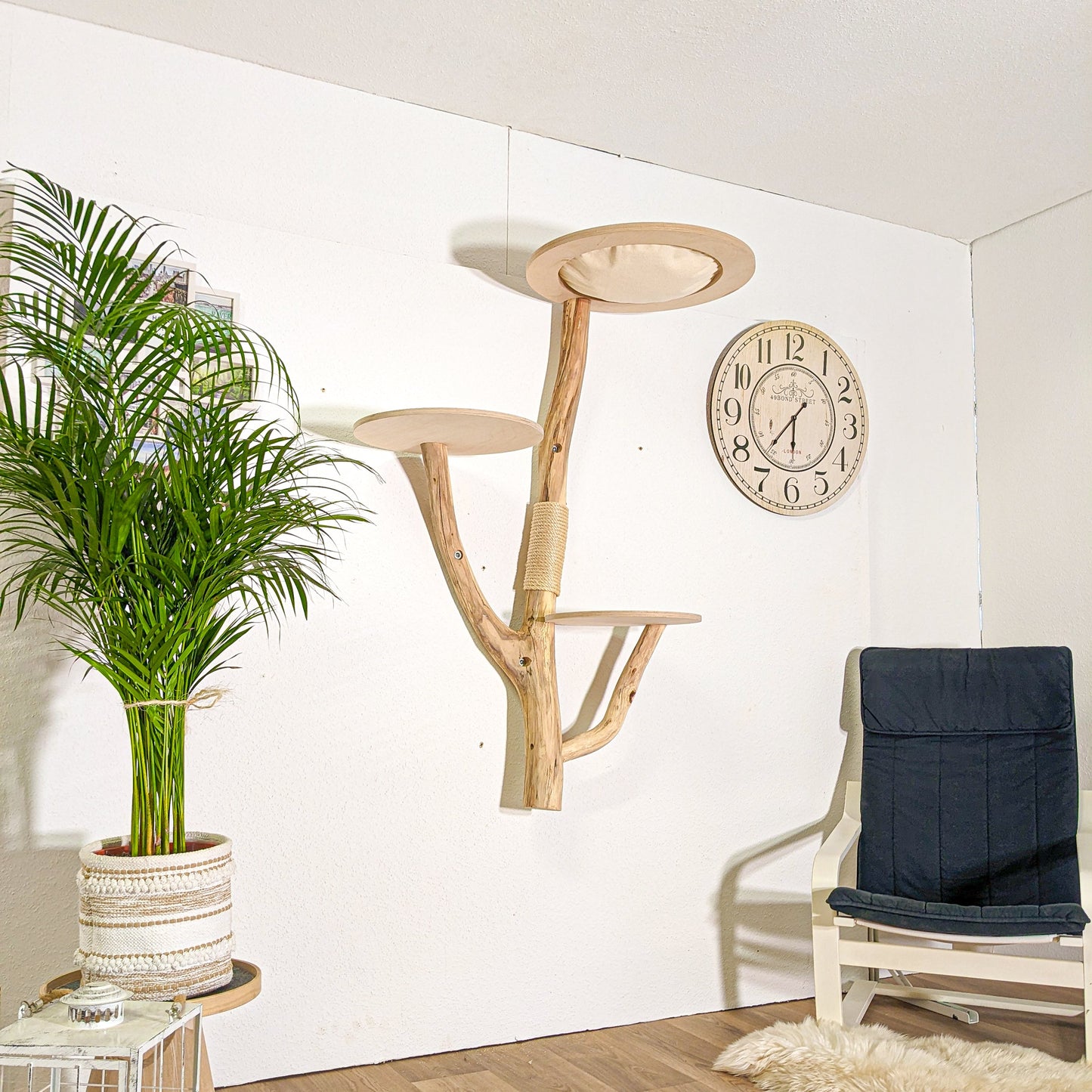 Wall-Mounted Natural Cat Tree 142 cm Height Cat Tree Natural Wood Design