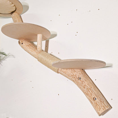 Wall-Mounted Cat Tree 160 cm Length Cat Tree Natural Wood Design