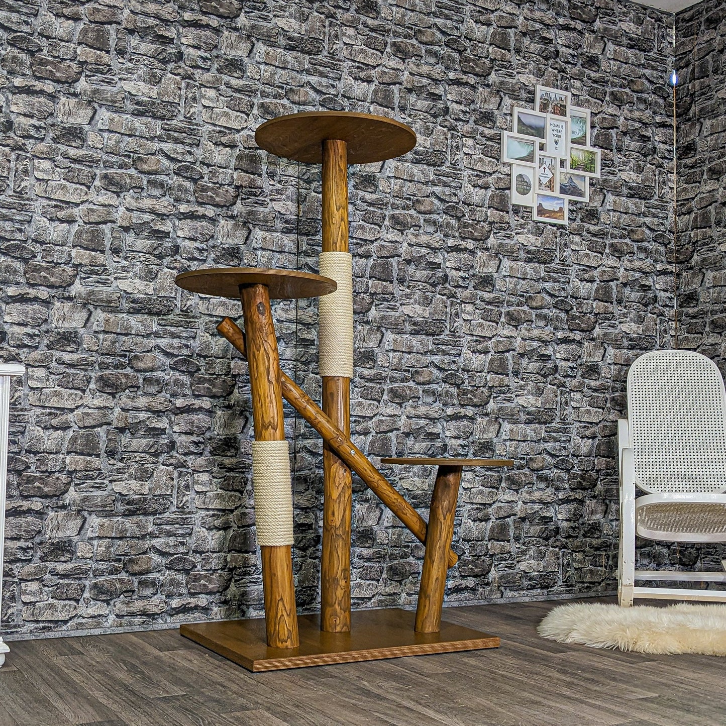 Outdoor Natural Cat Tree CA0015 Cat Tree Natural Wood Design 155 cm high